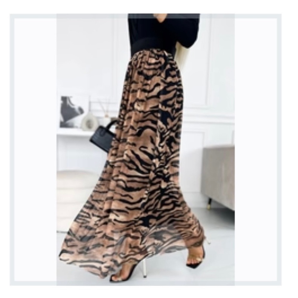 Women's Tan and Black Maxi Animal PrintSkirt